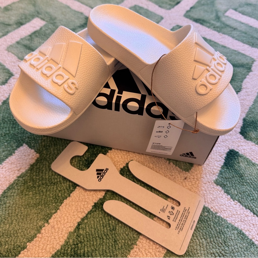 NIB Adidas Adilette slides, off white size women’s 7/Men’s 6